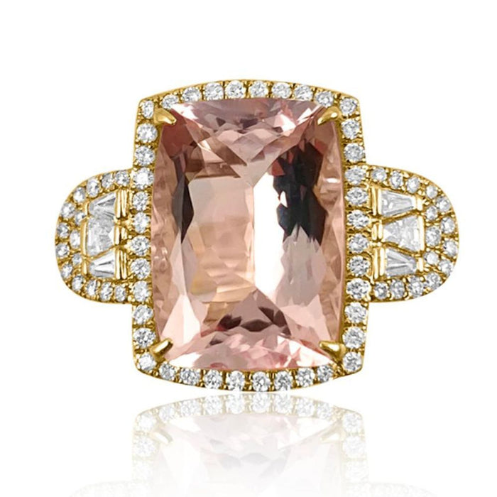 Beautiful 18K Yellow Gold Morganite & Diamond Square Ring.  18K Yellow Gold Morganite: 5.99 ct Diamond: 0.56 ct