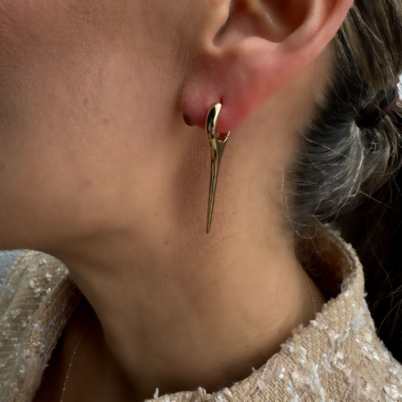 Arete de Oro Rosa | 14K adornado con Diamantes.