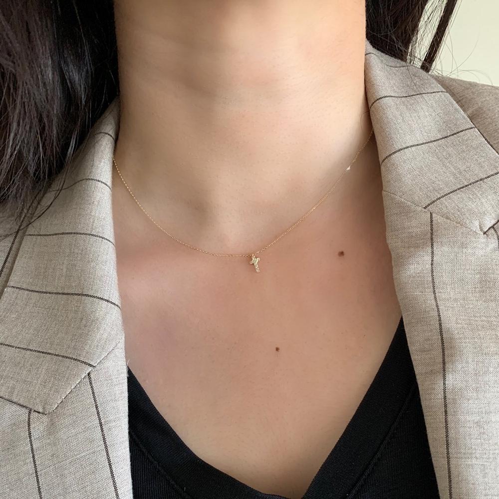 Tiny Cross Necklace – adorn512